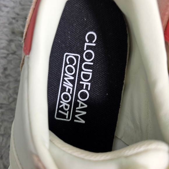 Adidas Run 60s 3.0 Sneakers White Red Retro Gum Sole Womens 8 Excellent - Picture 3 of 6